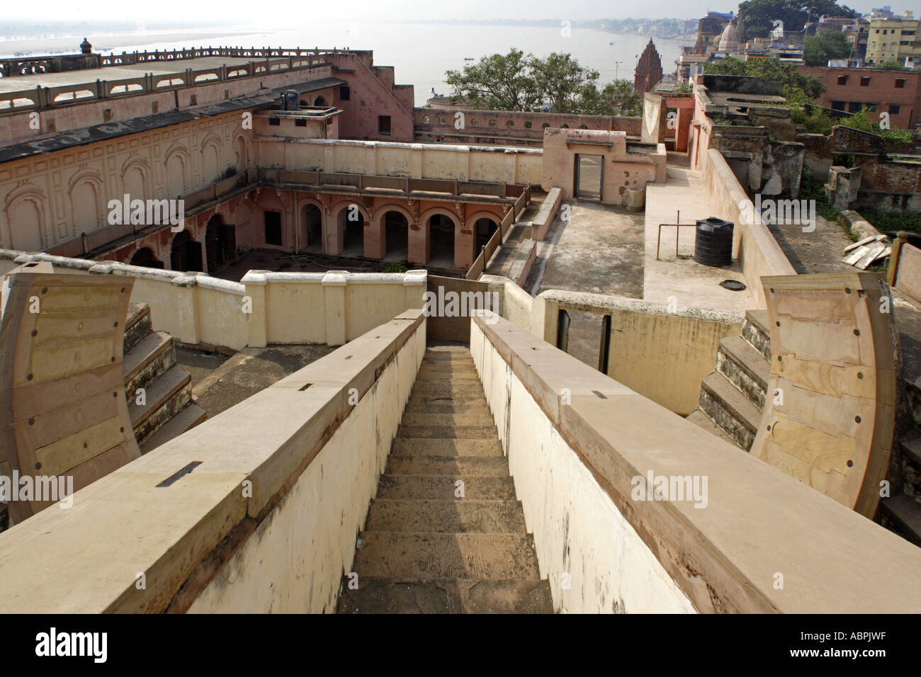 Jantar Mantar Mansingh osservatorio astronomico Varanasi Uttar Pradesh India - aad 78992 Foto Stock