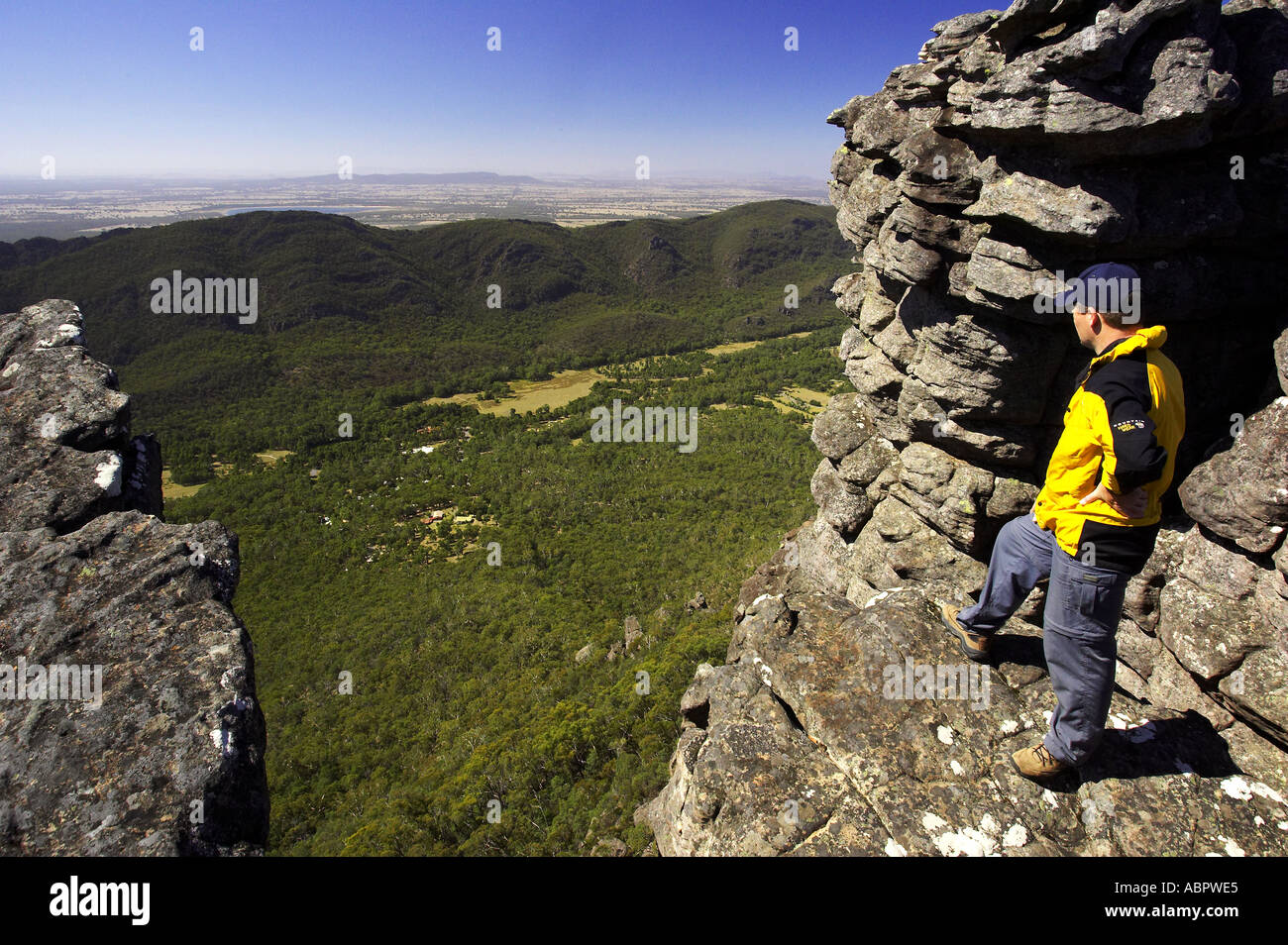 Vista su Halls Gap dal Wonderland gamma Grampians National Park Victoria Australia Foto Stock