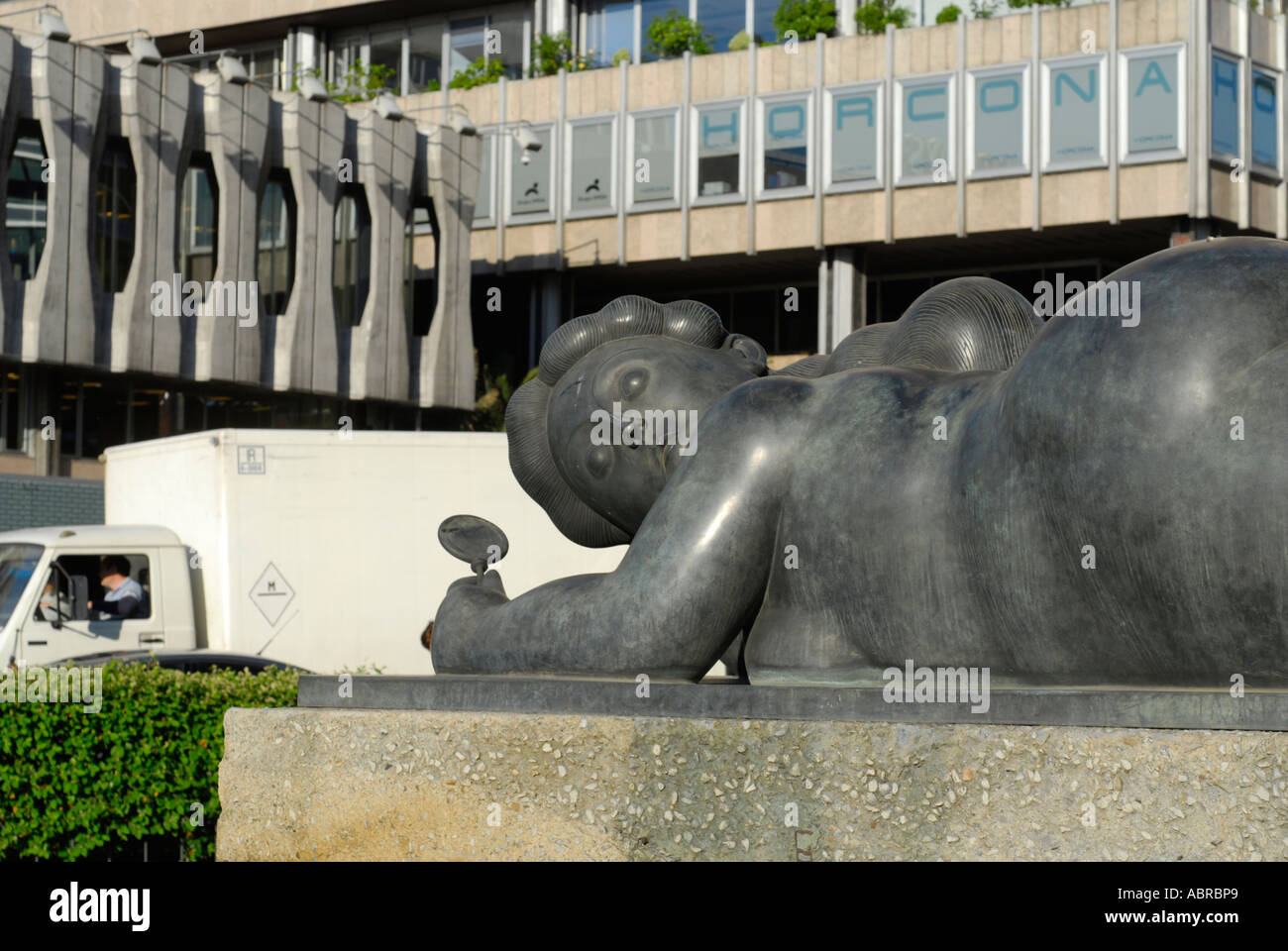 Botero statua attorno a Plaza Colon Madrid Spagna Foto Stock