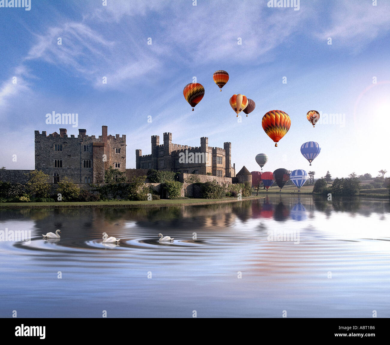 GB - KENT: Festival internazionale delle mongolfiere al castello di Leeds Foto Stock