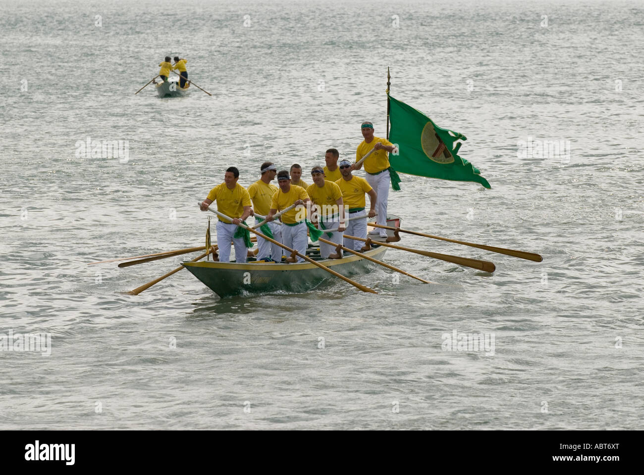 Tradizionale gara di canottaggio a Venezia, Italia. Foto Stock