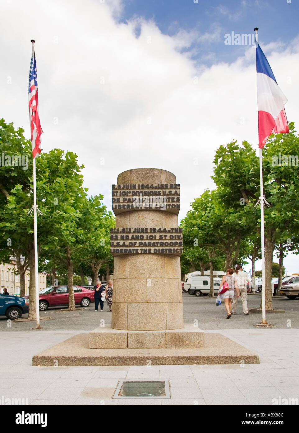 Il Monumento della Liberazione usa ottantaduesima 101st airborne paracadutisti St Mere Eglise Normandia Francia Foto Stock