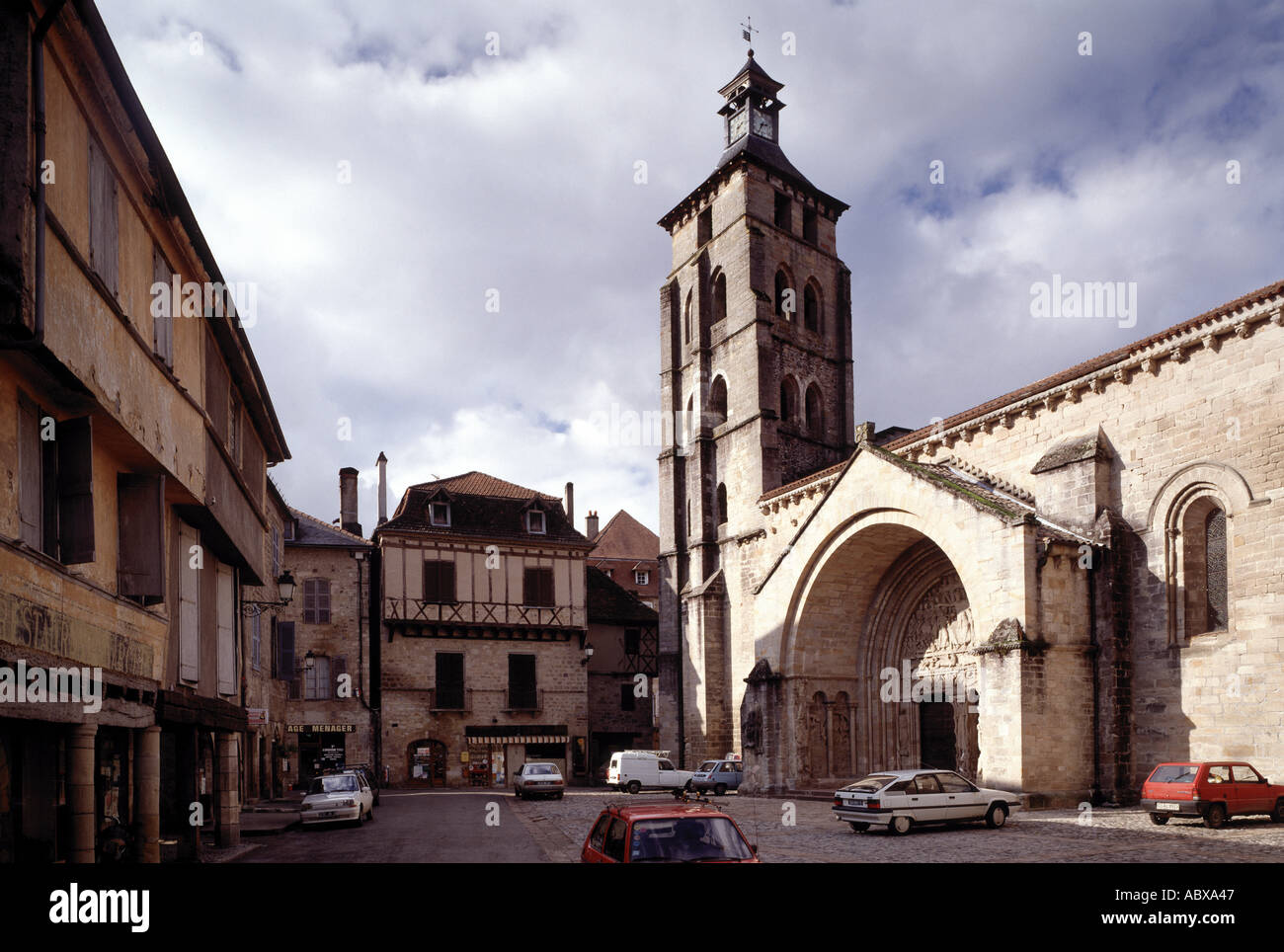 Beaulieu-sur-Dordogne, ehemalige Abteikirche, Südfassade Foto Stock