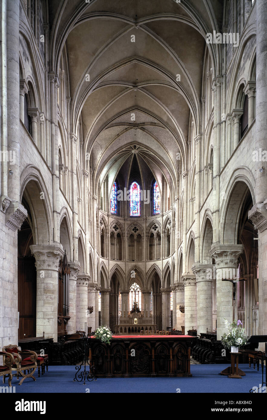Lisieux, Kathedrale, Blick nach Osten Foto Stock