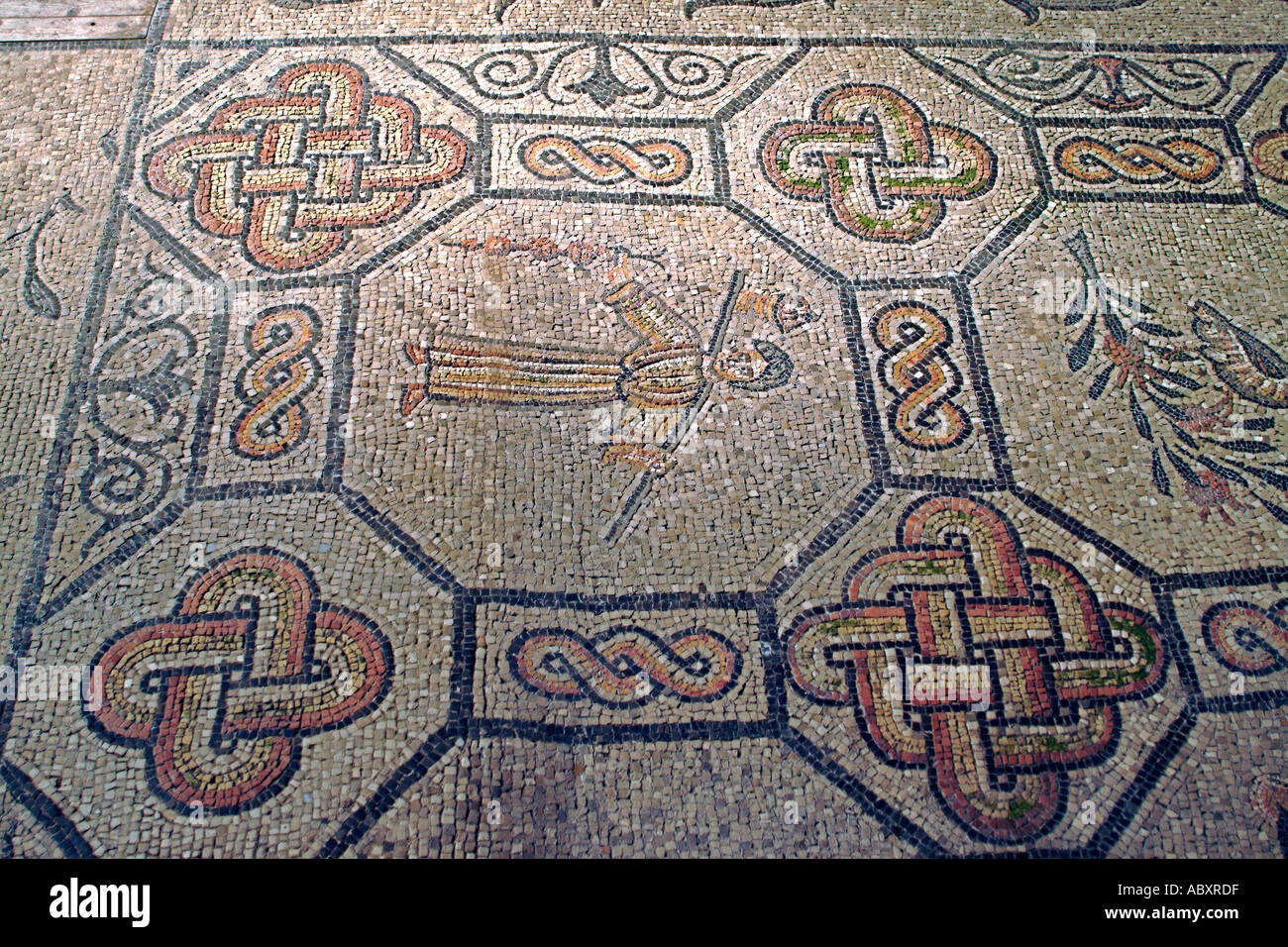 Il pavimento in mosaico della Basilica di Aquileia vicino a Grado nella regione Friuli Venezia Giulia del nord est dell'Italia. Foto Stock