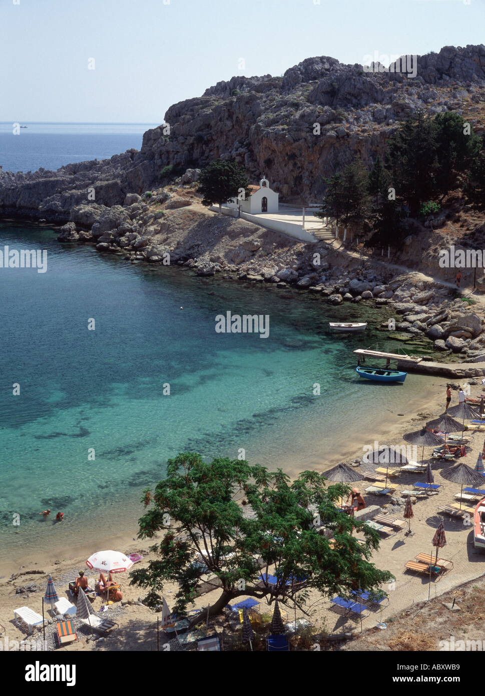 Il piccolo porto di Paolo Apostolo sull'isola greca di Rodi Foto Stock