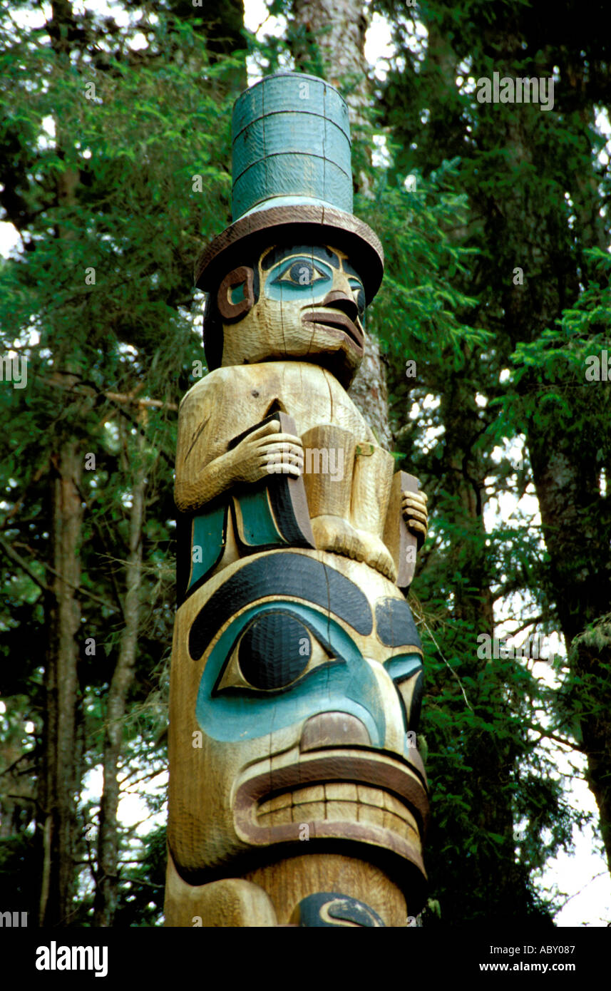 Il Totem Pole al Sitka sito nazionale Park Alaska AK Foto Stock