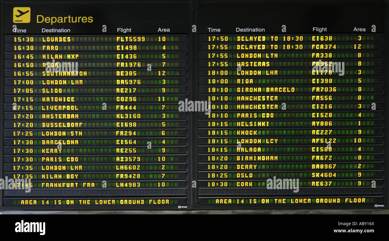 Partenza del volo pensione in aeroporto di Dublino Irlanda Foto Stock