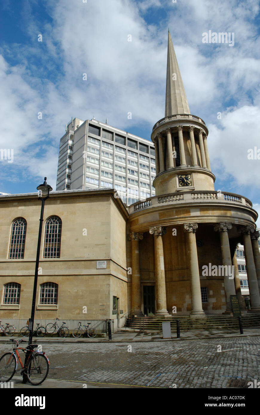 Esterno di tutte le anime Chiesa Langham Place London Inghilterra England Foto Stock