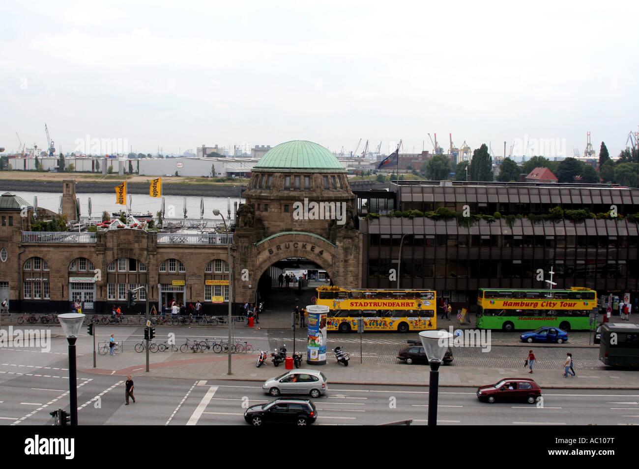 Amburgo Pier, il fiume Alster, Germania Foto Stock