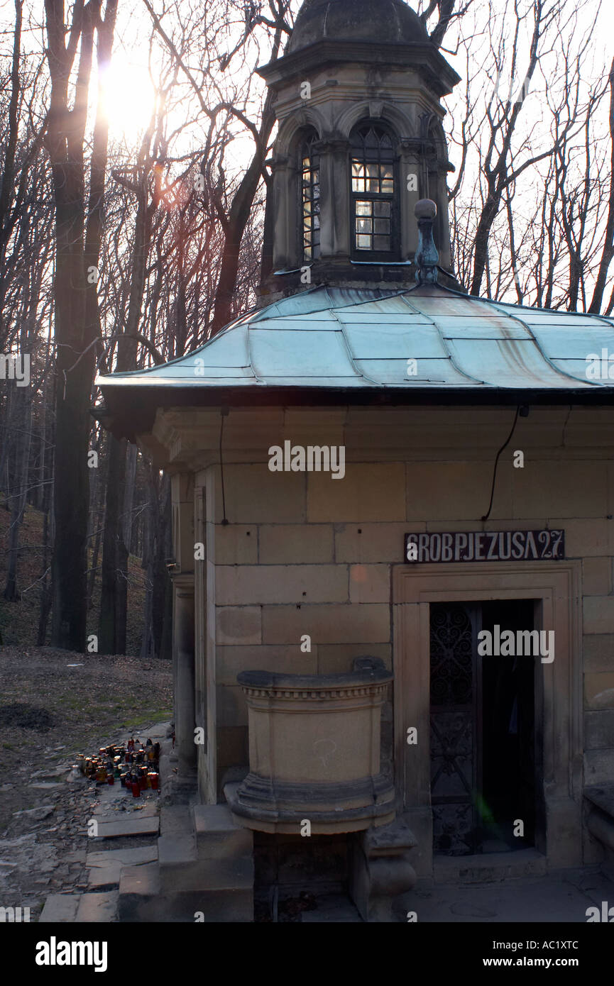 Kalwaria Zebrzydowska, il più antico Calvario in Polonia. Tomba di Cristo. Foto Stock