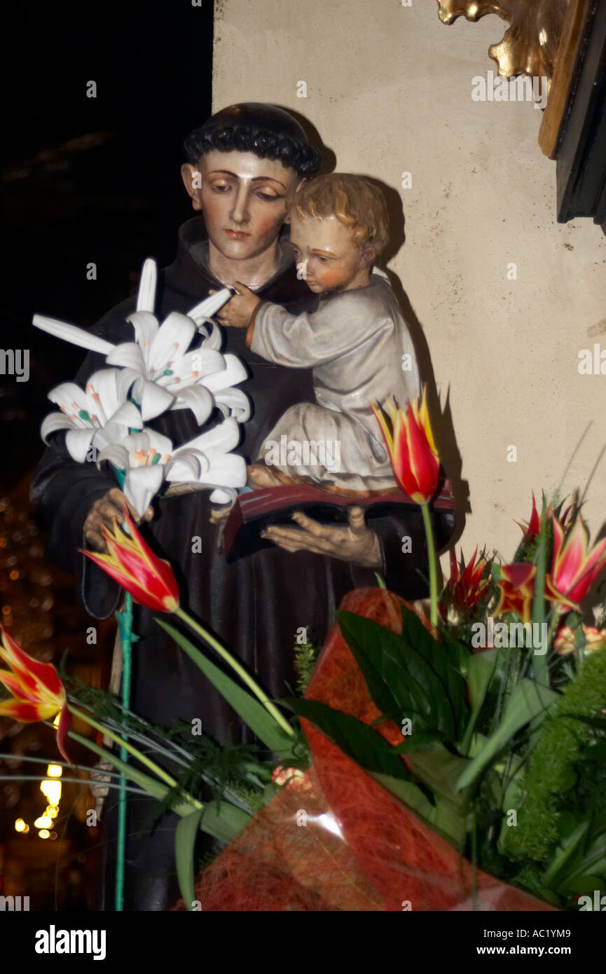 Kalwaria Zebrzydowska, il più antico Calvario in Polonia. La figura di San Antonio Foto Stock