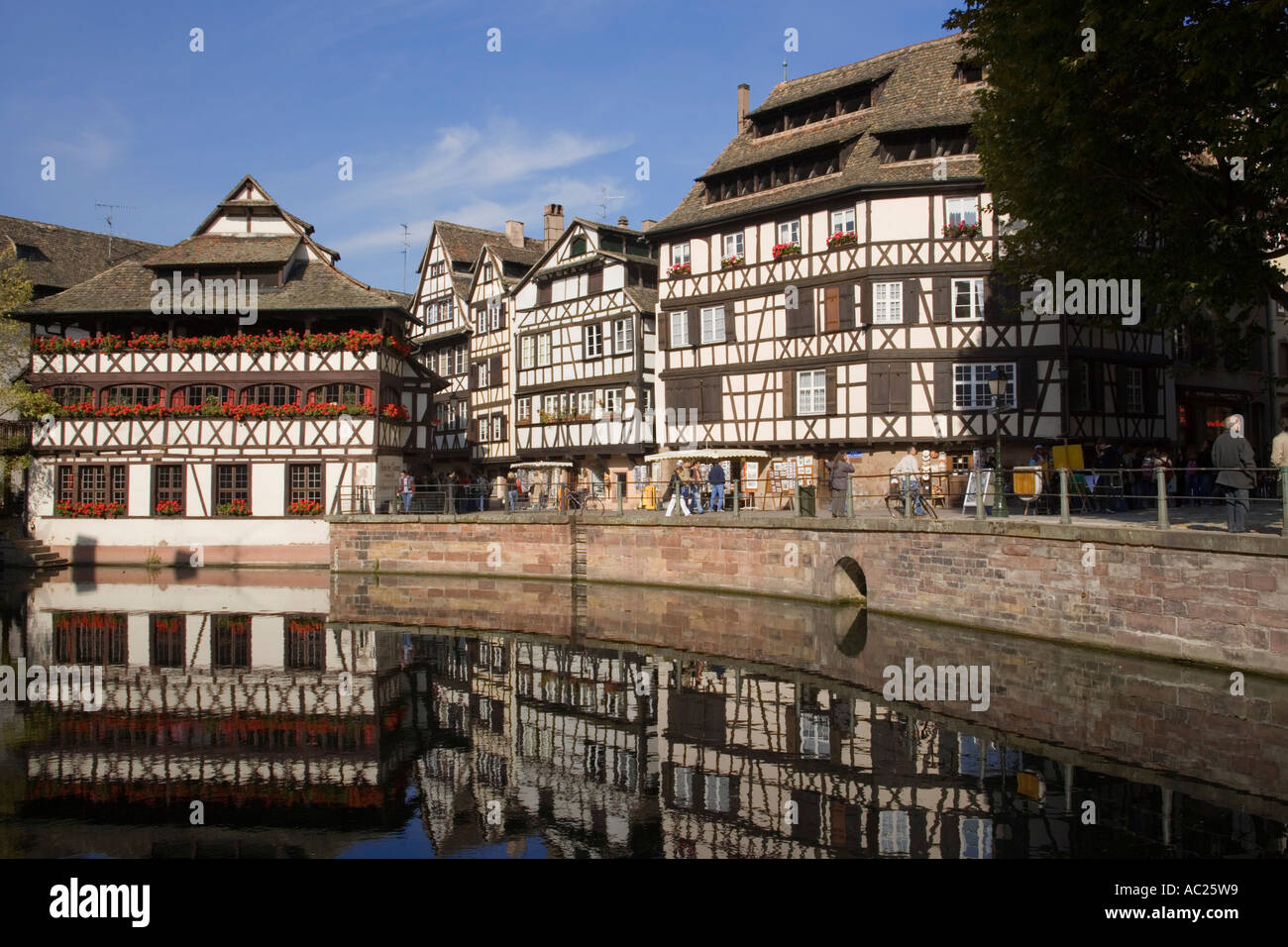 Vista sopra i malati al posto Benjamin Zix La Petit France poco Francia Strasburgo Alsace Francia Foto Stock