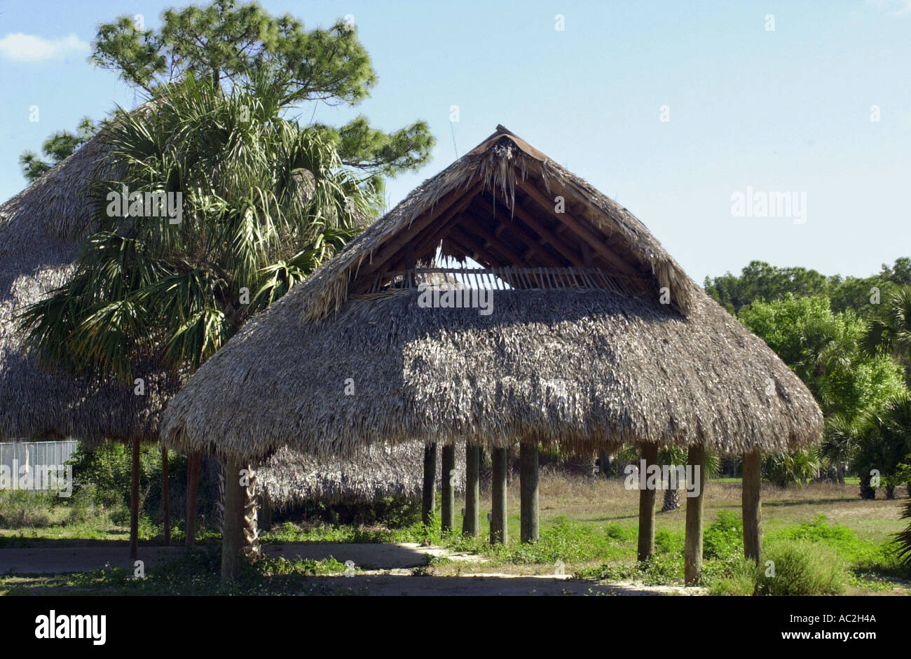 Seminole Rifugio con tetto di paglia di Big Cypress Prenotazione Florida. Fotografia digitale Foto Stock