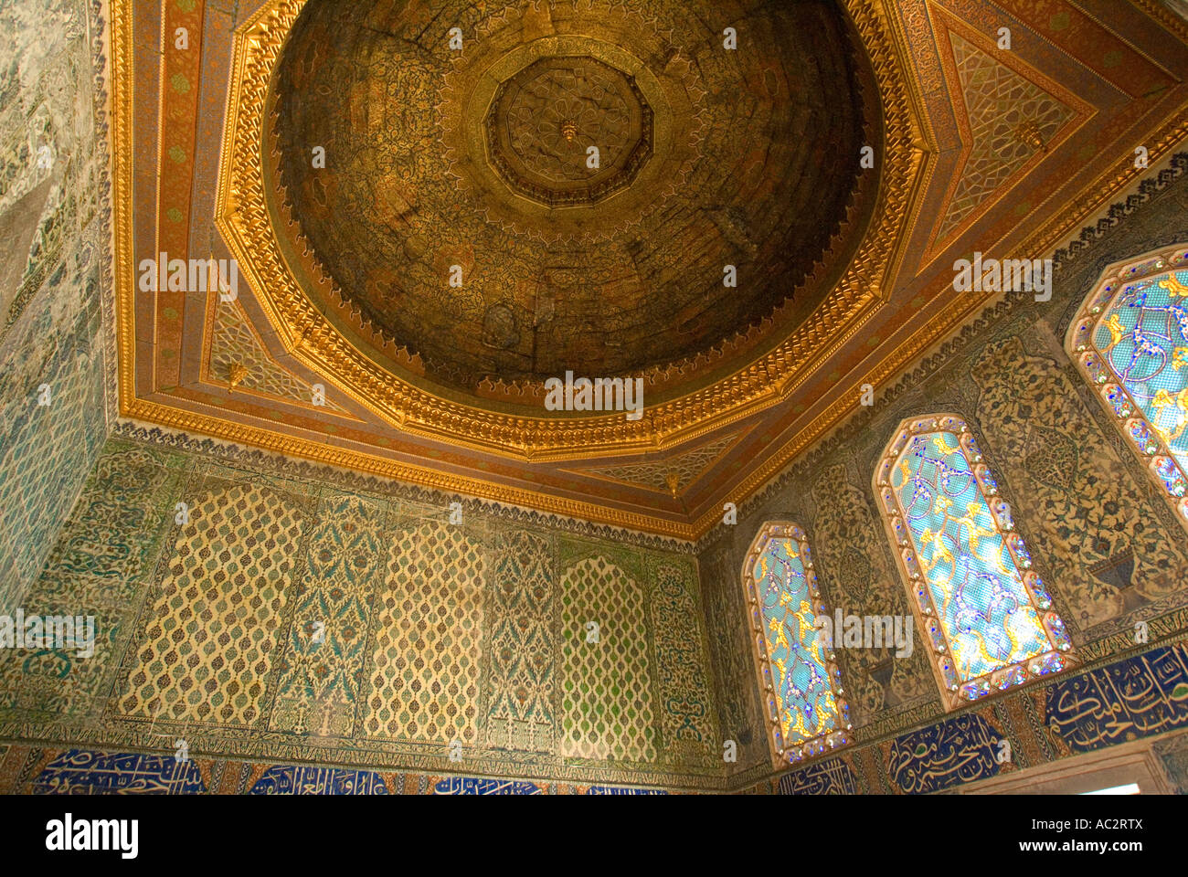 Il Palazzo di Topkapi, ornato soffitto in Harem, Istanbul Foto Stock