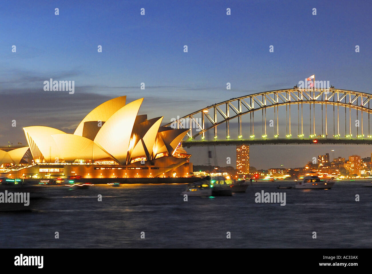 Opera di Sydney e il Sydney Harbour Bridge, Australia, Nuovo Galles del Sud di Sydney Foto Stock