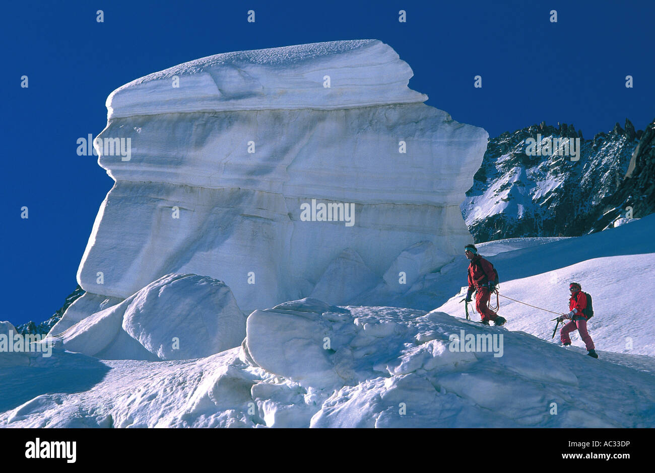 Alpinismo a Chamonix sul ghiacciaio d'Argentire, Francia, Haute Savoie, Alpi Foto Stock