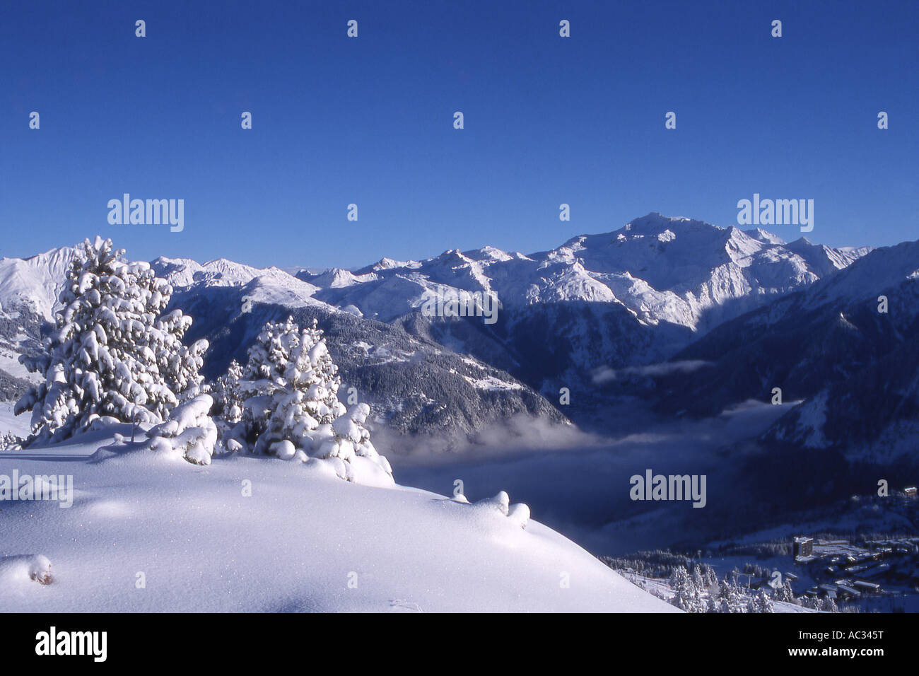 Località sciistica di Courchevel, Francia, Alpi Foto Stock