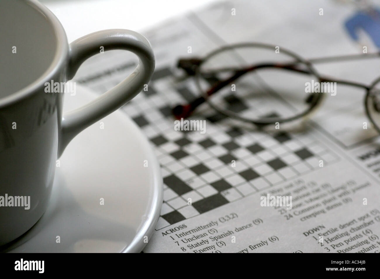 Coffee break il cruciverba Foto Stock