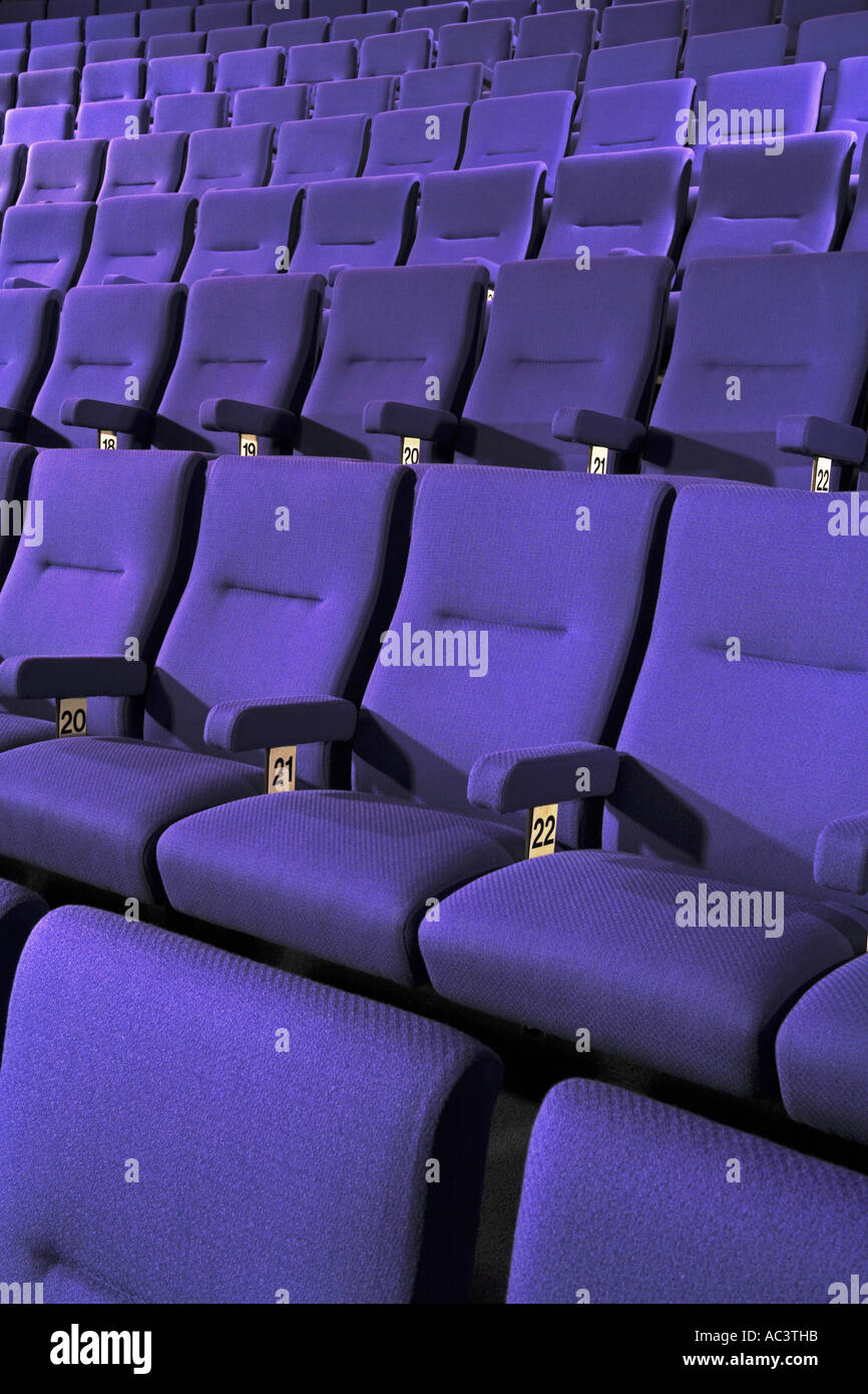 Dettaglio di posti a sedere nel teatro moderno o il cinema auditorium Foto Stock