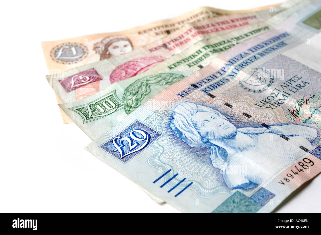 Sterline cipriote Pound fatture isolato su bianco denaro Foto Stock