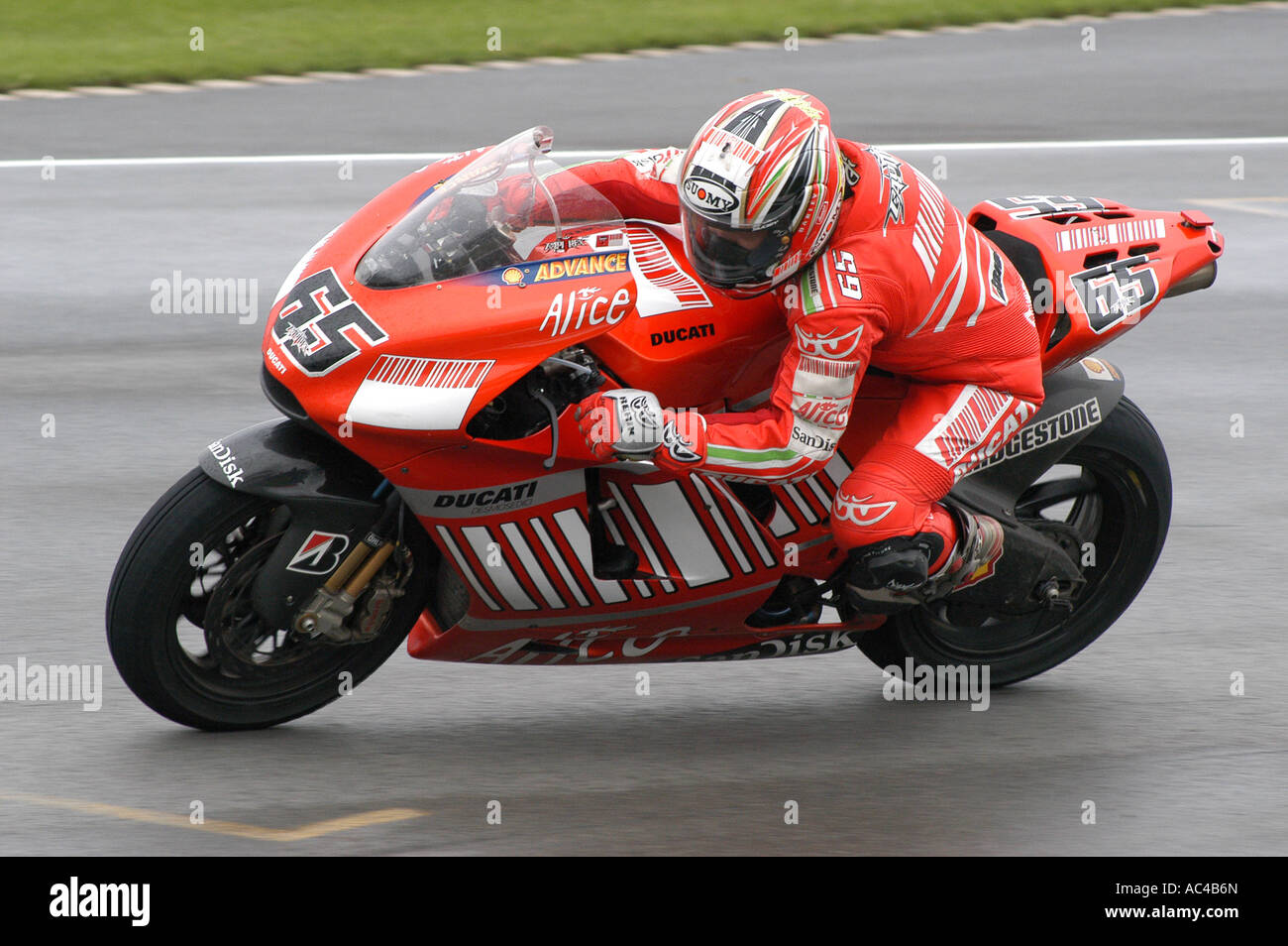 Loris Capirossi (ITA) Racing alla 2007 Nickel & Dime British Motorcycle Grand Prix - Donington Park Foto Stock