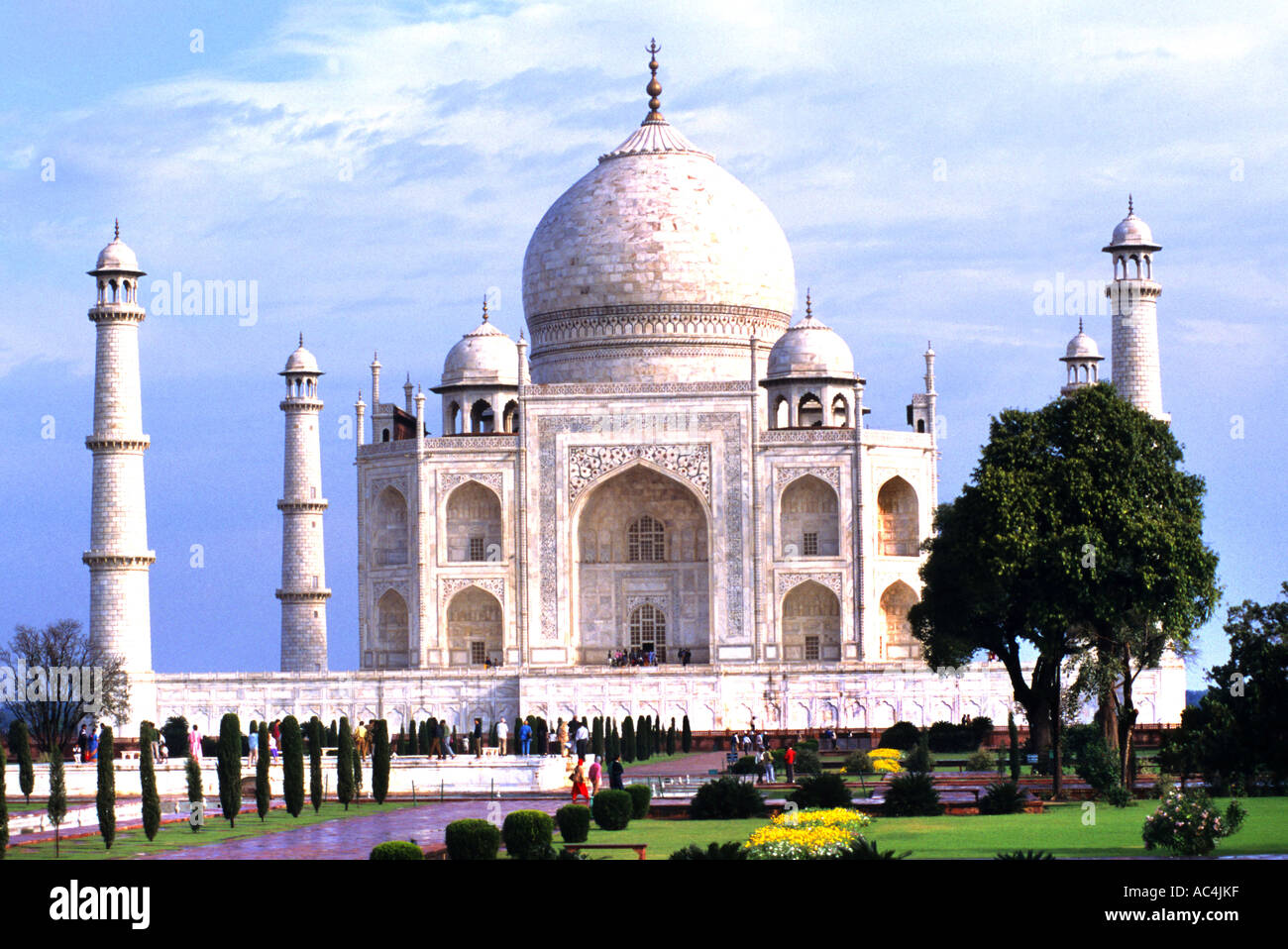 Il Taj Mahal mausoleo Agra India imperatore Mughal Shah Jahan moglie Mumtaz Mahal Foto Stock