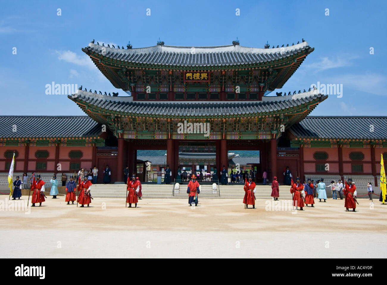 Il cerimoniale Royal Guard Gyeongbokgung Palace Seoul COREA Foto Stock