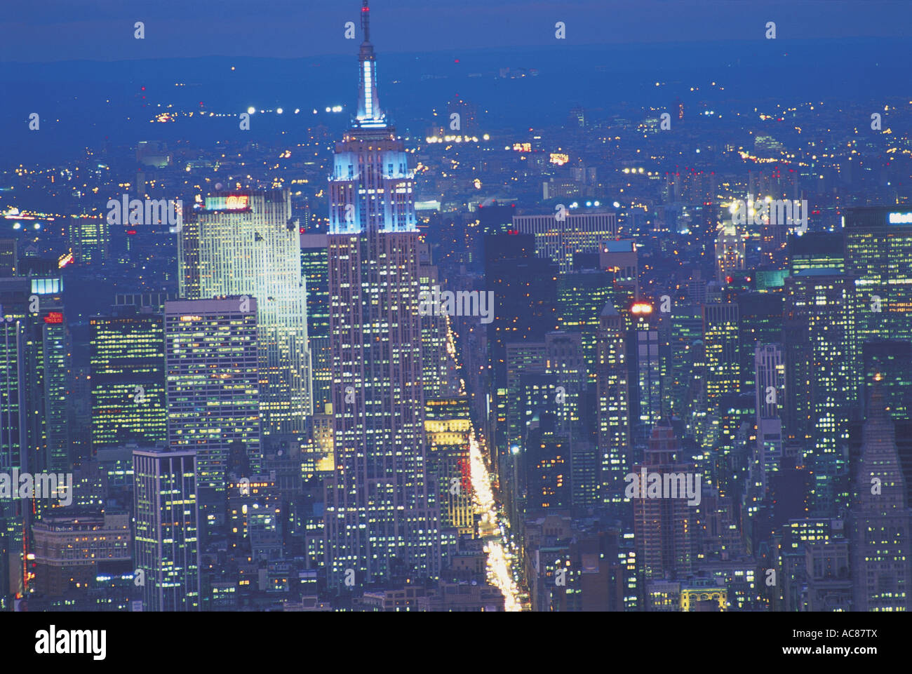 Notte cityscape di New York STATI UNITI D'AMERICA Foto Stock