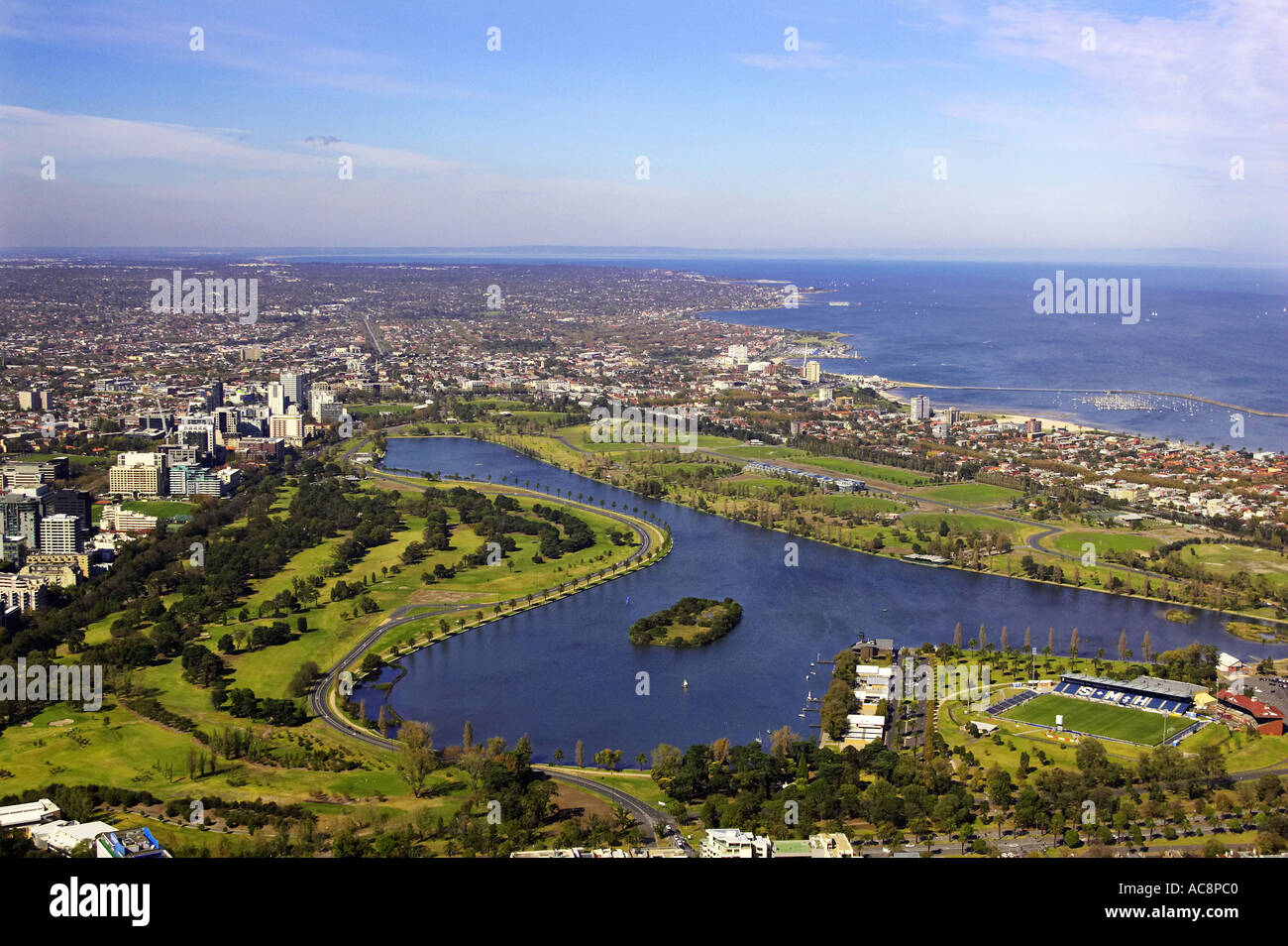 Albert Park Lake e della Baia di Port Phillip Melbourne Victoria Australia antenna Foto Stock