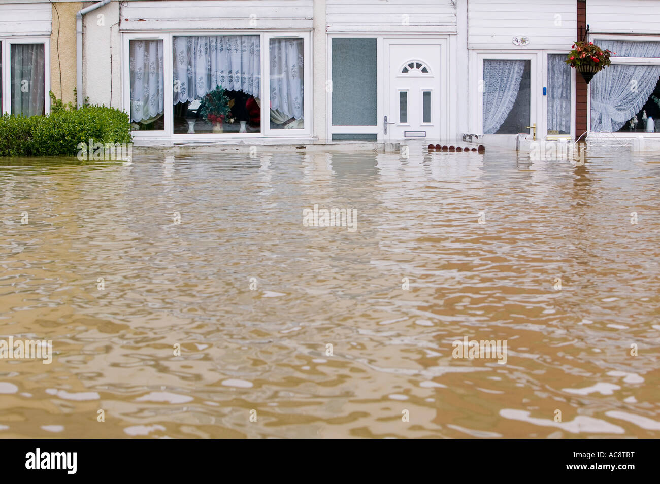 Case colpite dall'inaudita Toll Bar inondazioni nei pressi di Doncaster, nello Yorkshire, Regno Unito Foto Stock