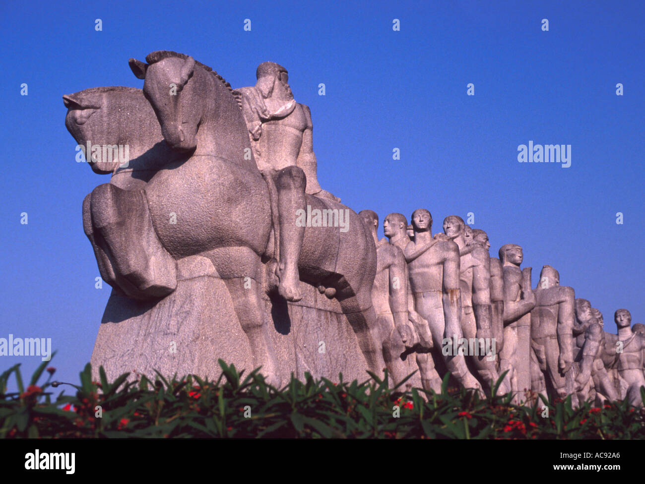 Monumento alla Bandeiras Ibirapuera Park di São Paulo del Brasile Foto Stock