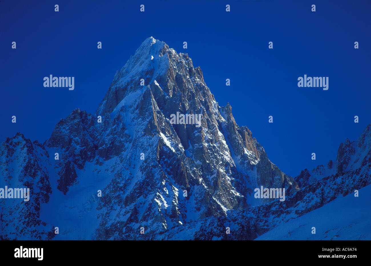L'Aiguille Verte da le Brevent nr Chamonix Savoie Francia Foto Stock