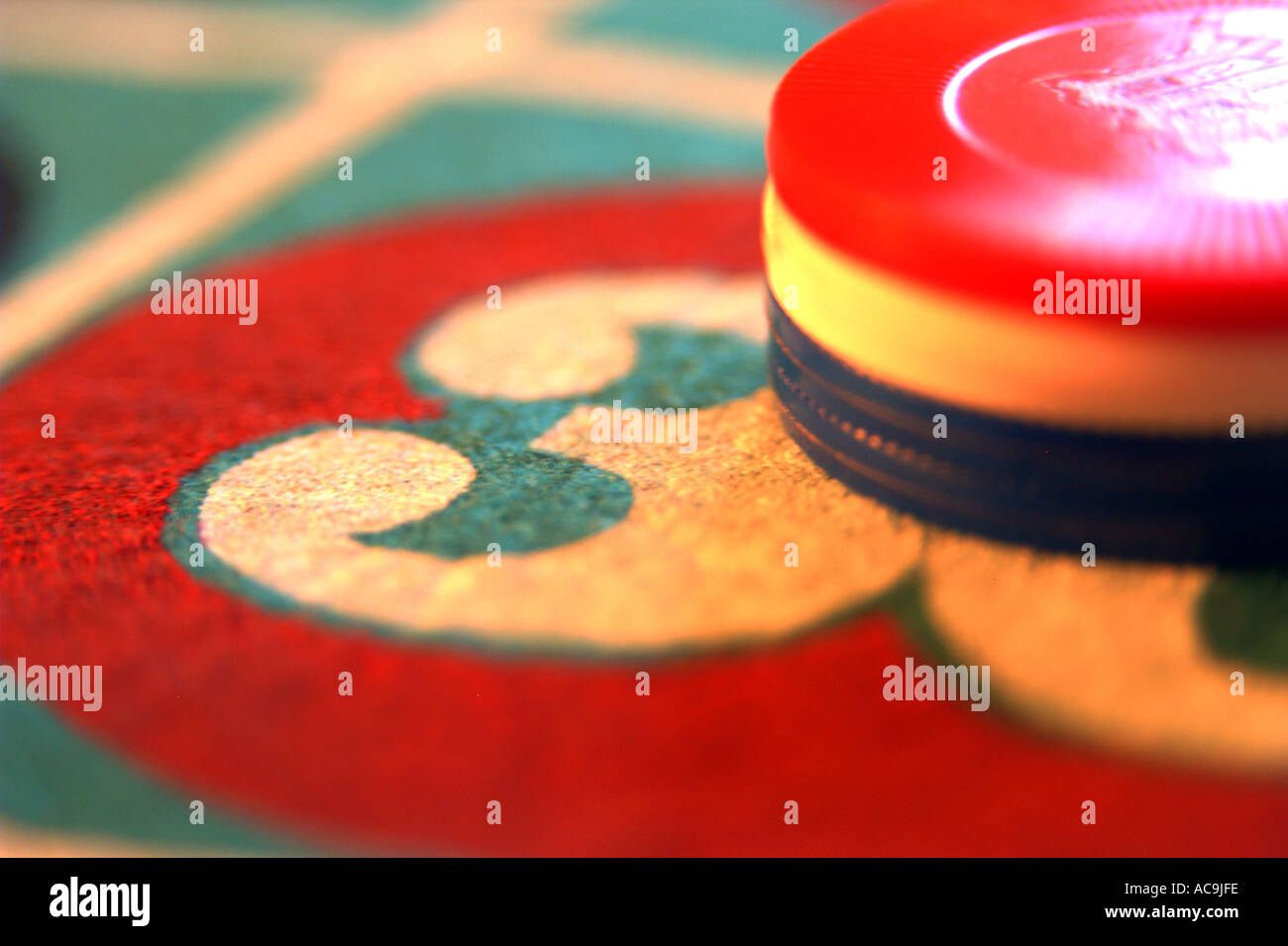 Close up di chip sul numero trenta Foto Stock