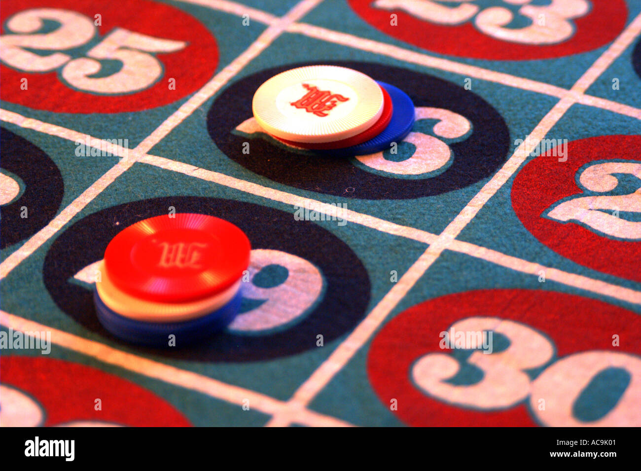 Vista ravvicinata del tavolo della roulette scommesse Foto Stock