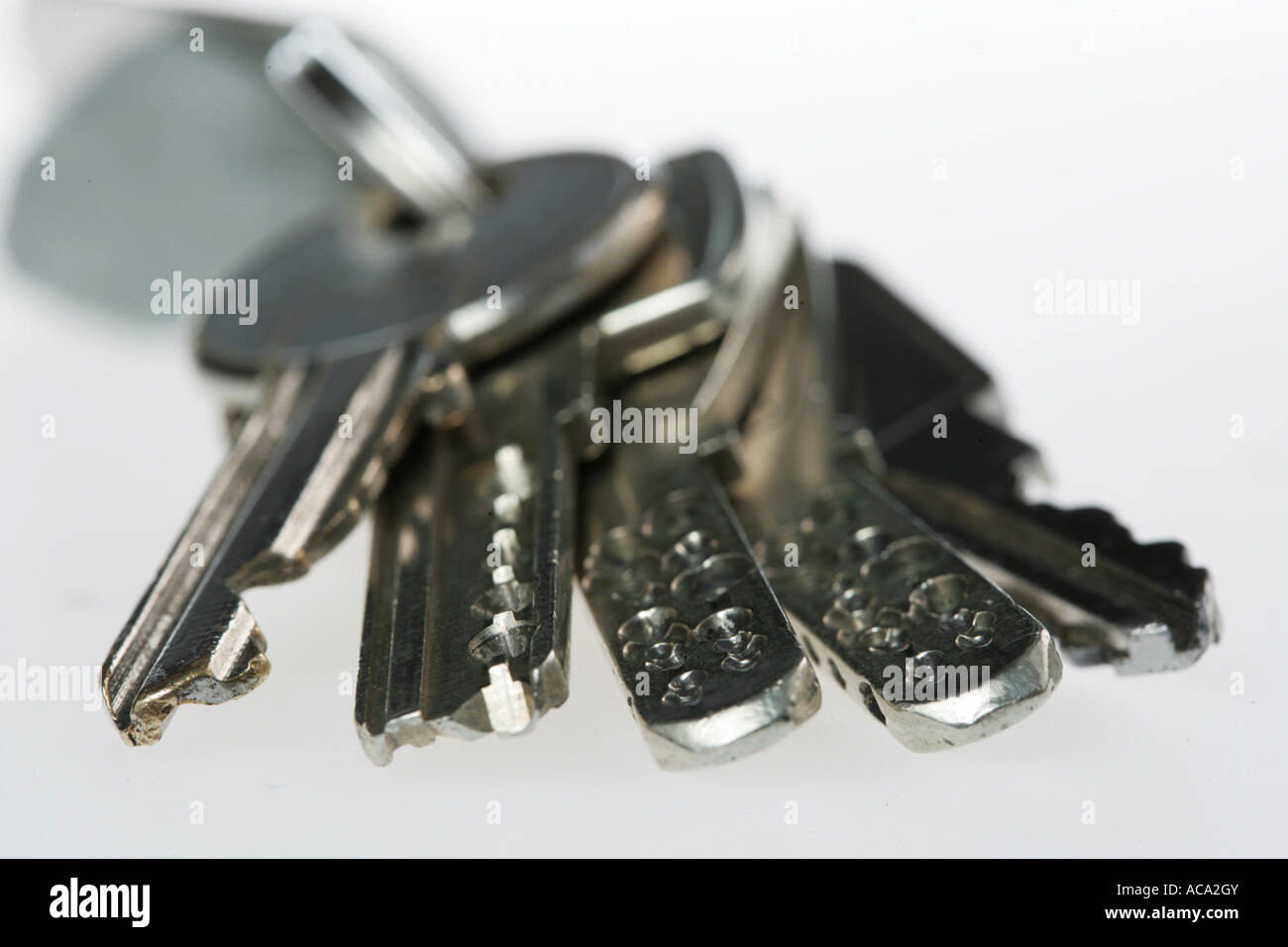 Mazzo di chiavi con chiavi per serratura di sicurezza Foto Stock