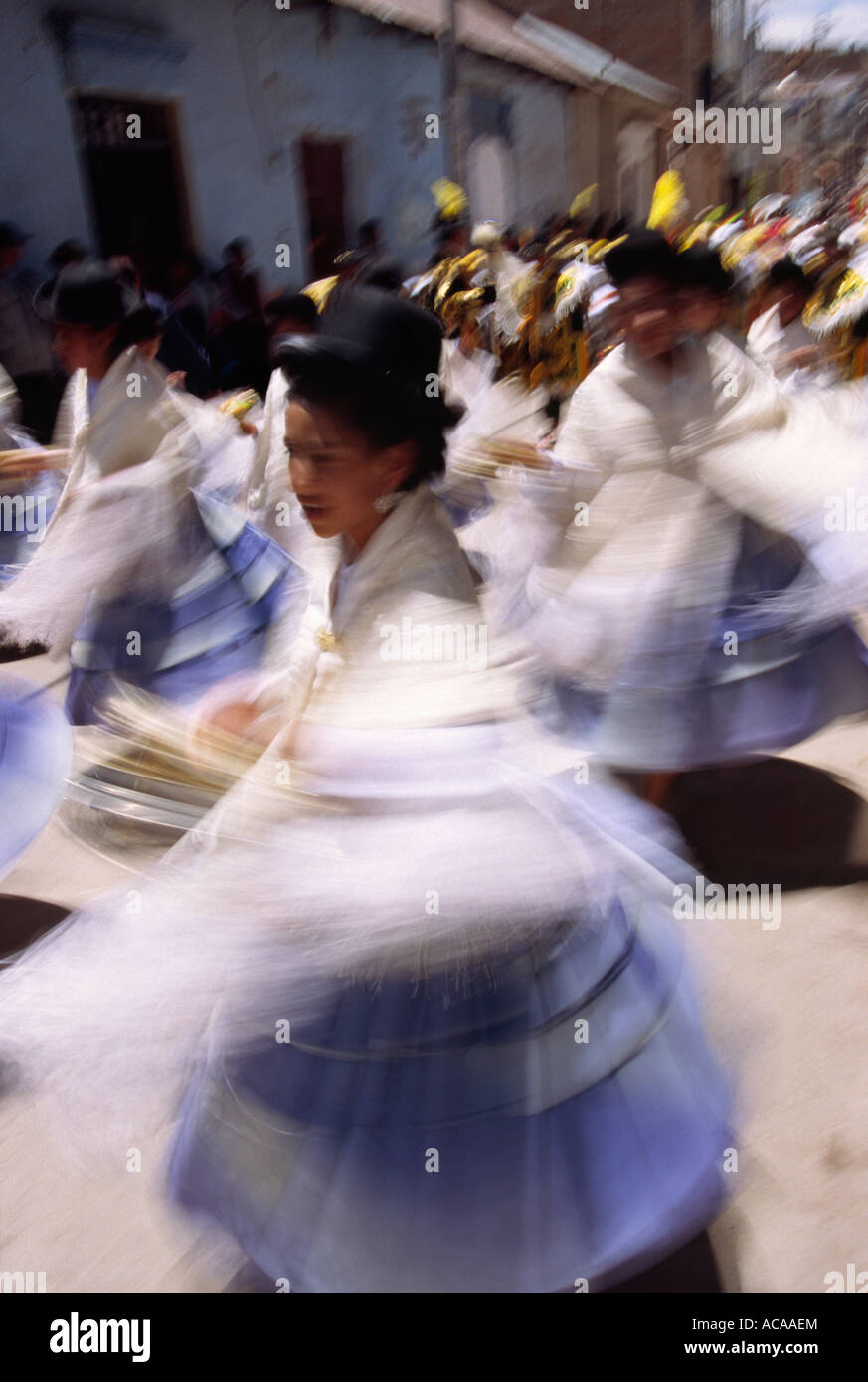 Cholita ballerini - Puno Week festival, Puno, Perù Foto Stock
