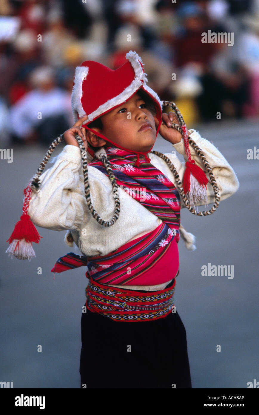 Ballerino di danza folcloristica a Puno Week Festival - Puno, Perù Foto Stock