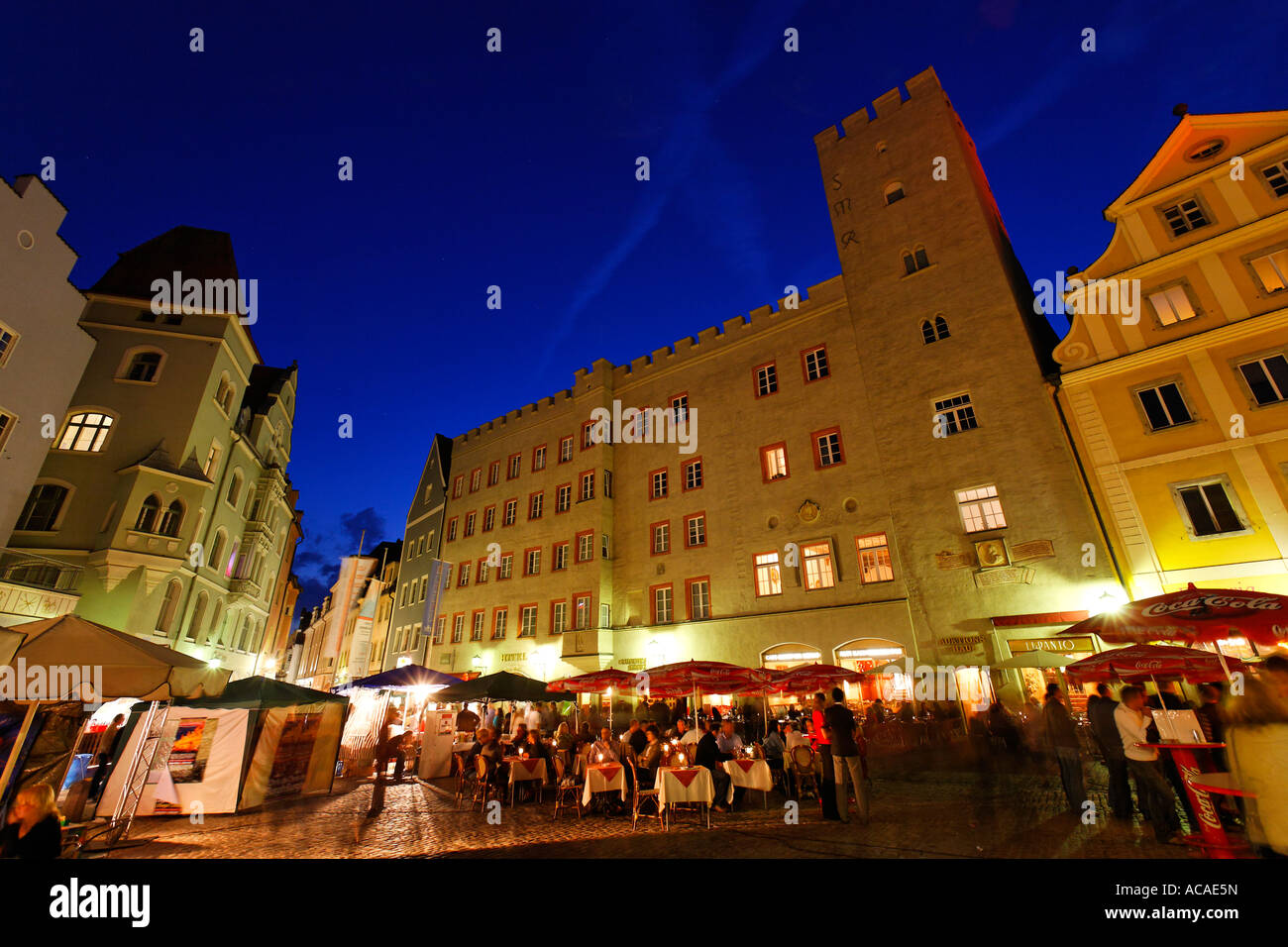 Haidplatz, Hotel Zum goldenen Kreuz, Regensburg, Alto Palatinato, Baviera, Germania Foto Stock