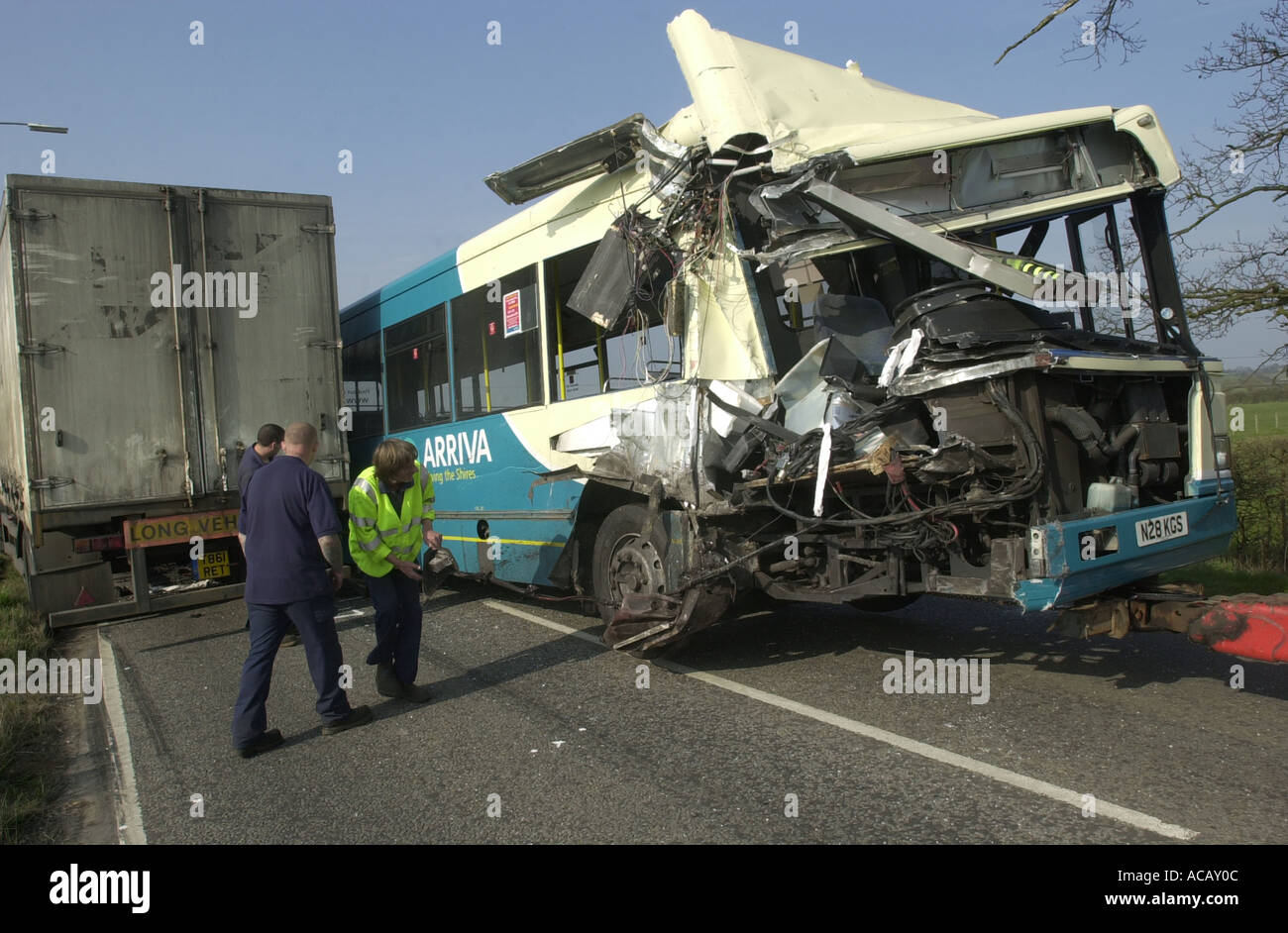 Crash di autobus nelle vicinanze del Leighton Buzzard Bedfordshire Regno Unito Foto Stock
