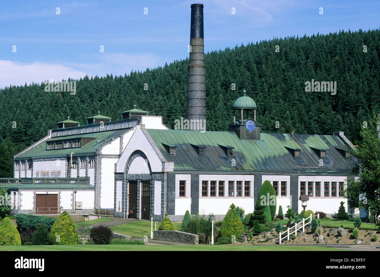 Tormore distilleria di whisky di malto di tipo Scotch Whisky e whiskey, Scozia, Regno Unito, vicino a Grantown on Spey, Speyside, alcool, edificio Foto Stock