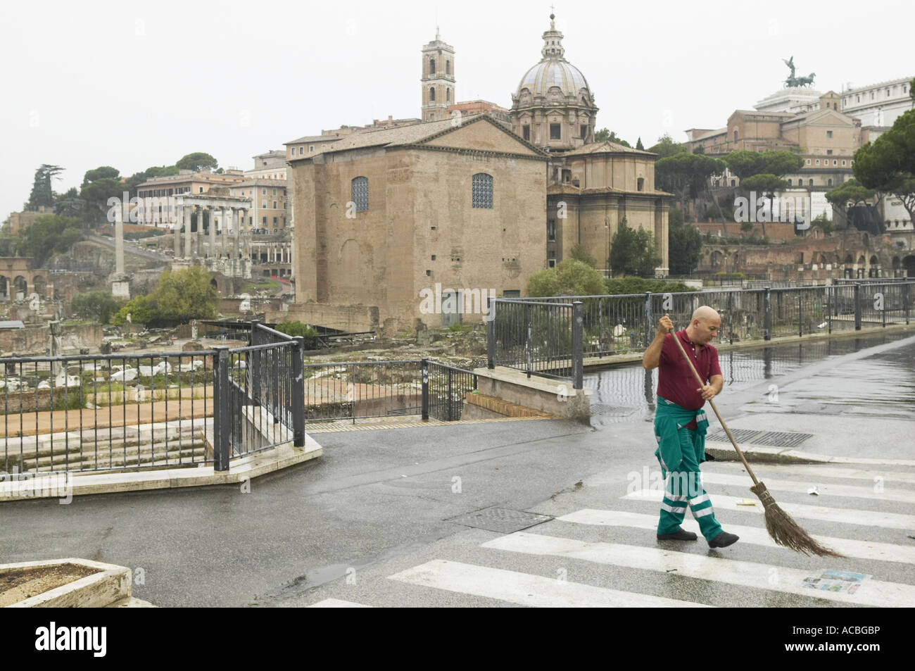 Spazzatrice e Forum Romanum in Roma Foto Stock