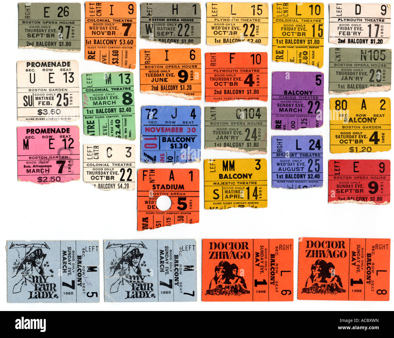 Vintage circa 1950s strappato teatro e film biglietti stub dalla zona di Boston, Massachusetts. Foto Stock