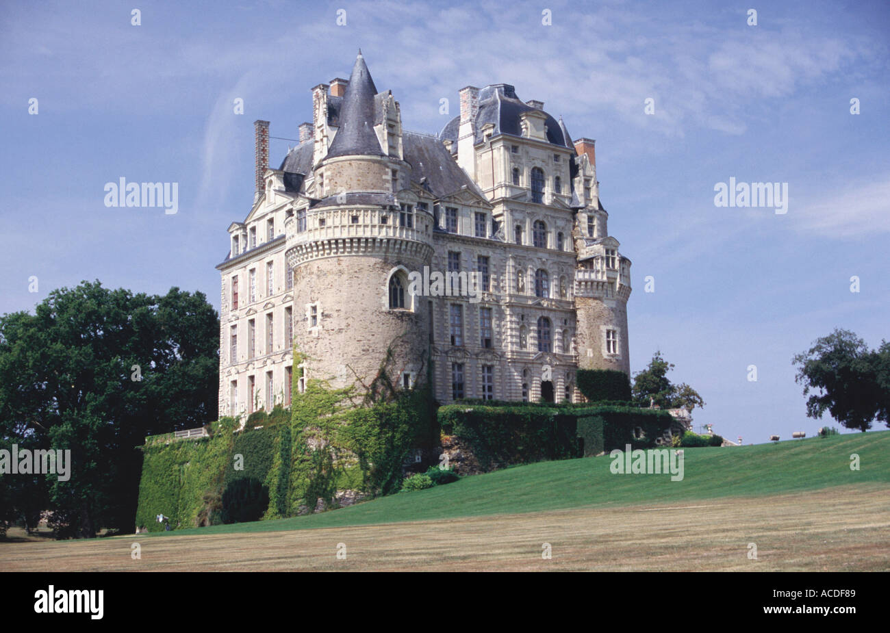 Chateau de Brissac il gigante della Valle della Loira in Francia Foto Stock