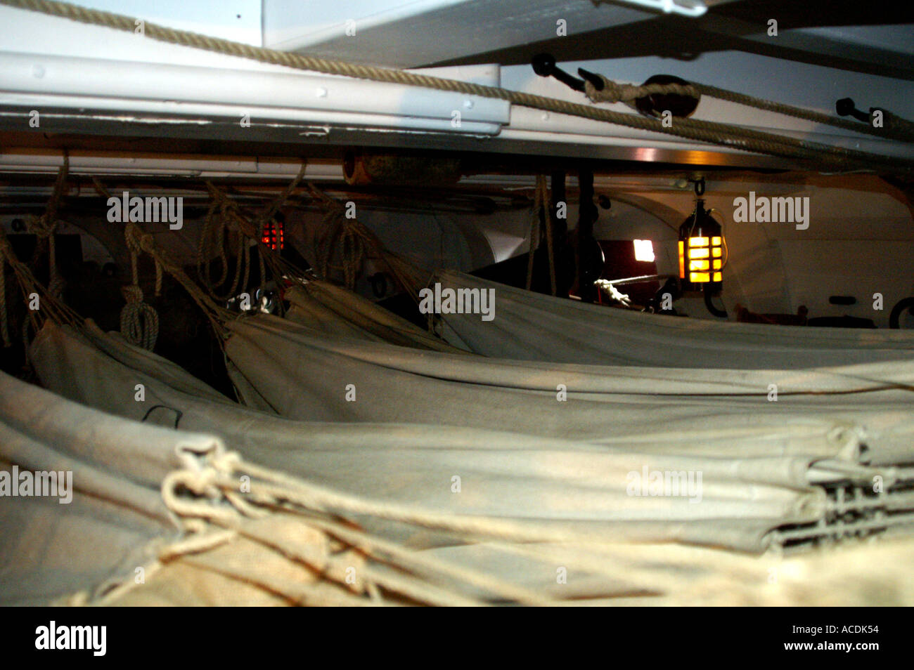 Amache sulla HMS Victory Royal Base Navale di Portsmouth Inghilterra Hampshire Regno Unito Regno Unito Gran Bretagna GB Europa Foto Stock