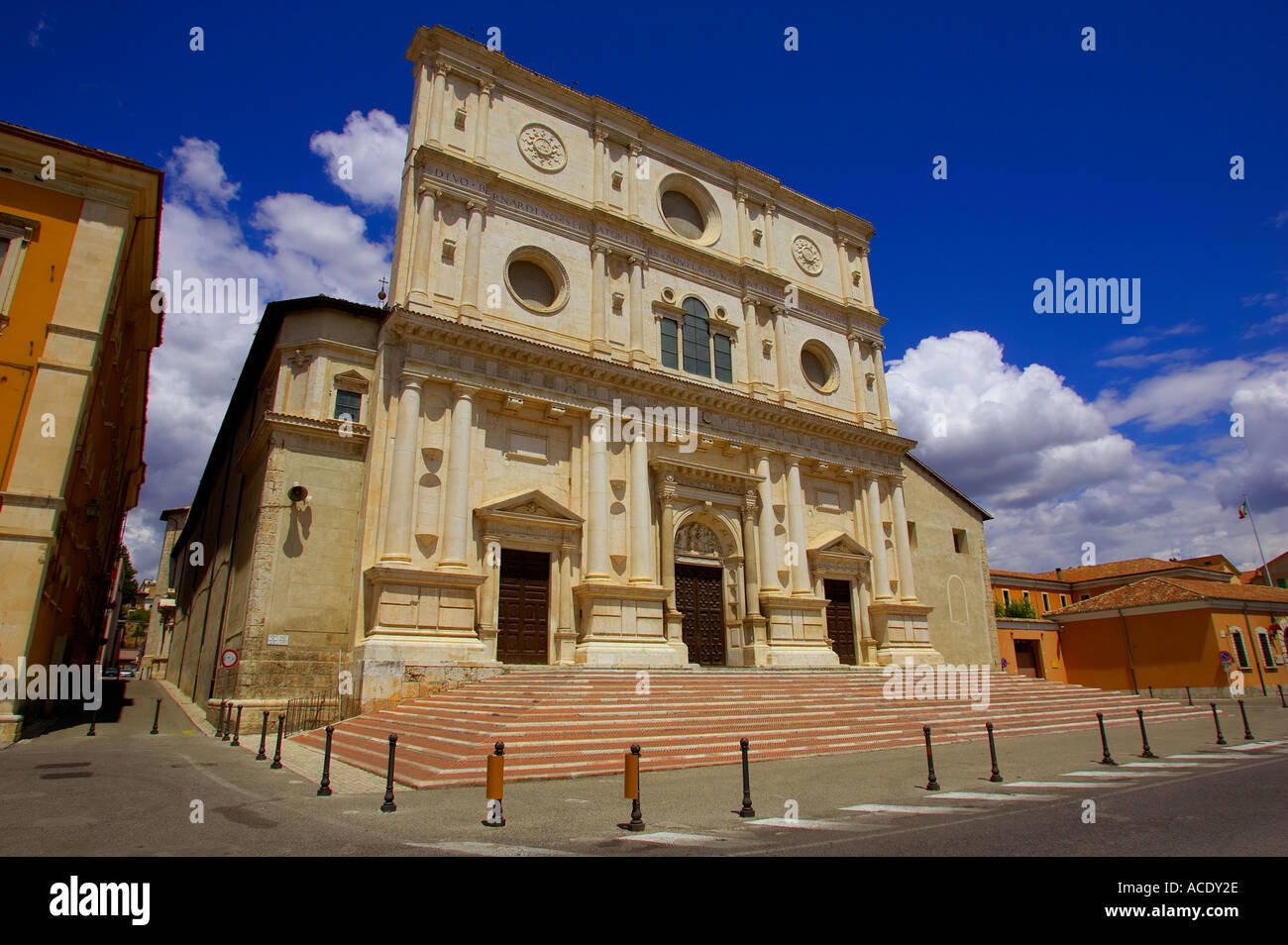 San Bernardino Basilicia a L'Aquila Abruzzo Italia Foto Stock