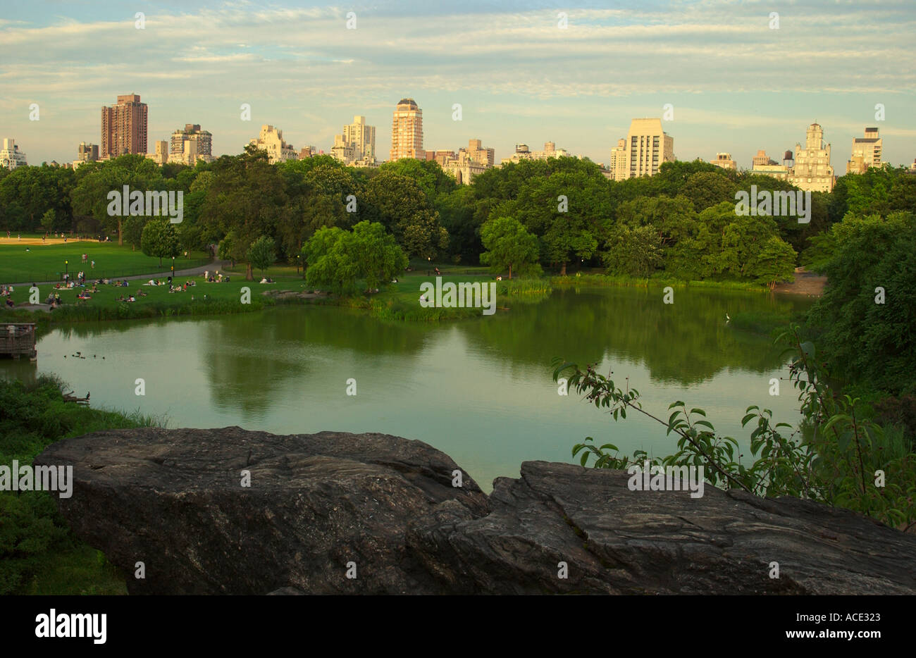 Viste della Manhattan New York skyline della città da Central Park Foto Stock