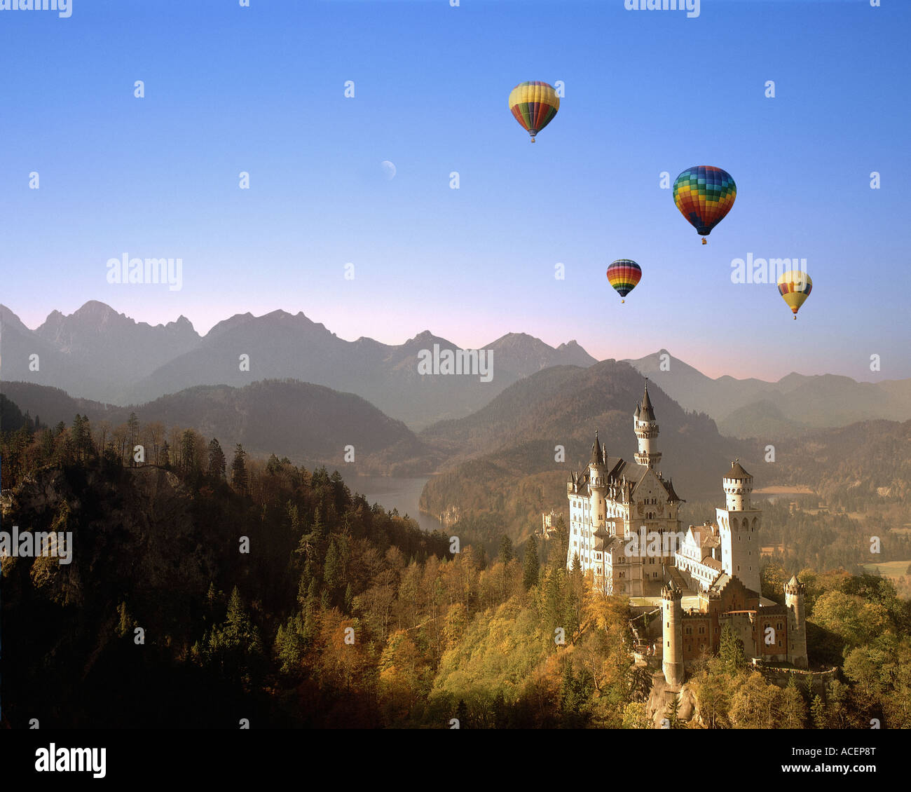 DE - Baviera: Il Castello di Neuschwanstein Foto Stock