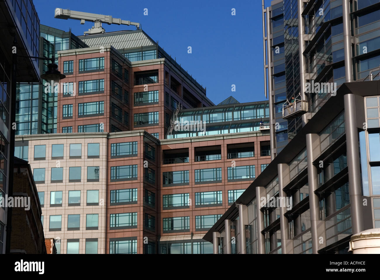 Edifici per uffici su Bisopsgate nella città di Londra vista da Spitalfields Foto Stock