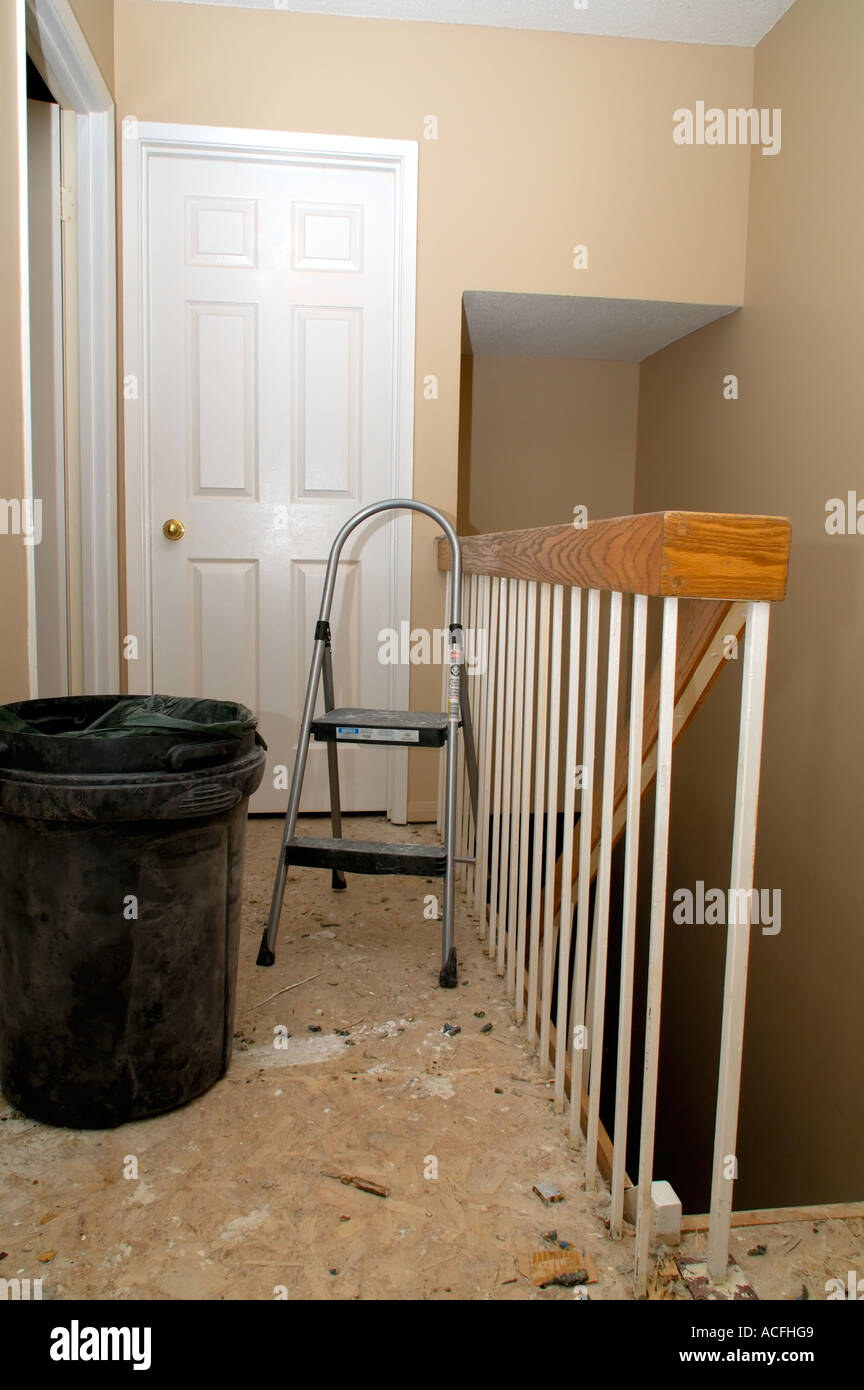 Rinnovo, Garbage, ladder Foto Stock